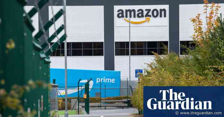 Amazon UK workers begin vote on gaining union recognition for first time