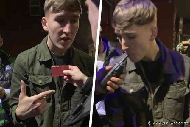 “Ik ben nuchter”: jongeman wil club binnenraken met klantenkaart van restaurant en blaast dan in walkietalkie