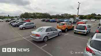 Car park charges cut in busy tourist hotspots