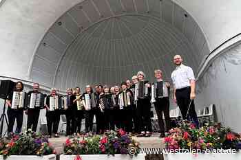 Akkordeon-Orchester Kassel gibt Konzert in Bad Driburg