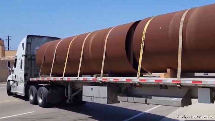 Replacement pipes arrive in Calgary to help in water main repairs