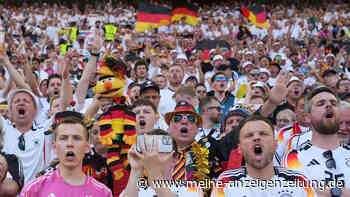 Fanmarsch: DFB-Fans sorgen vor Ungarn-Spiel für beeindruckende Bilder