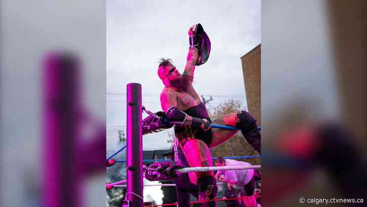 Here’s why there will be wrestling in a parking lot in Kensington Saturday night