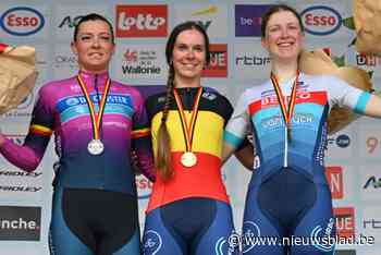 Debuterende Hanne Van Loock rijdt verrassend naar bronzen medaille in Binche: “En dat op een geleende fiets”