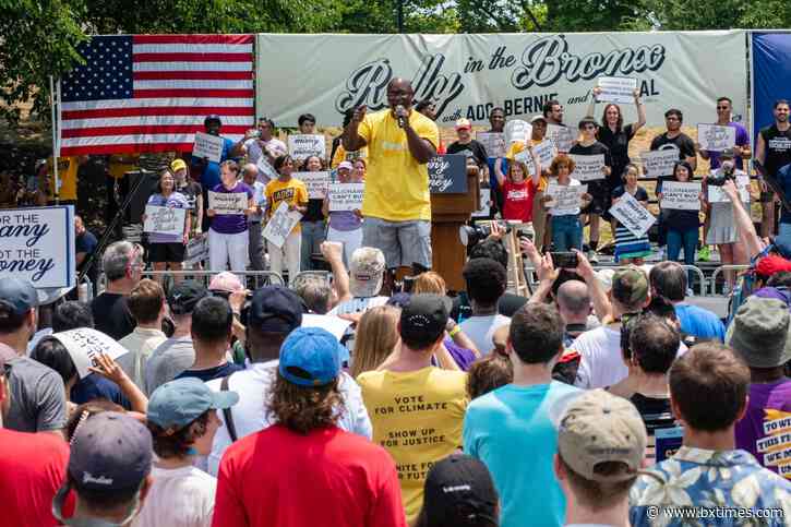 AOC, Bernie Sanders rally with Bowman ahead of primary election