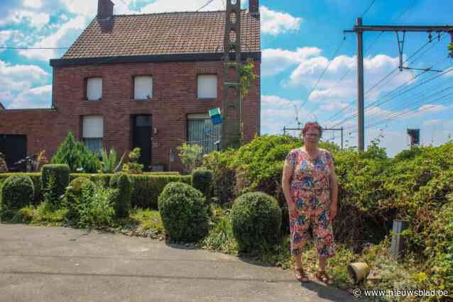 Eindelijk is het huis van Nadine (65) afbetaald, maar nu dreigt het gesloopt te worden voor een fietssnelweg: “Ik was van plan om eindelijk een beetje te leven”
