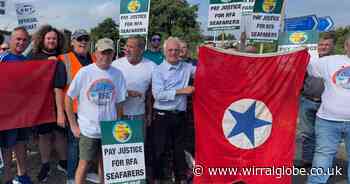 RMT members take to picket line in Birkenhead in support of Seafarers