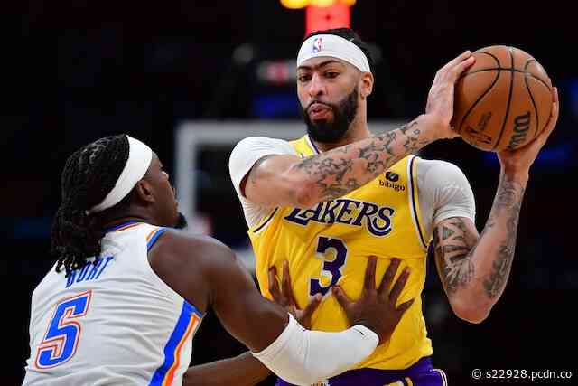 Lakers News: JJ Redick Wants To Utilize Anthony Davis As Offensive ‘Hub’