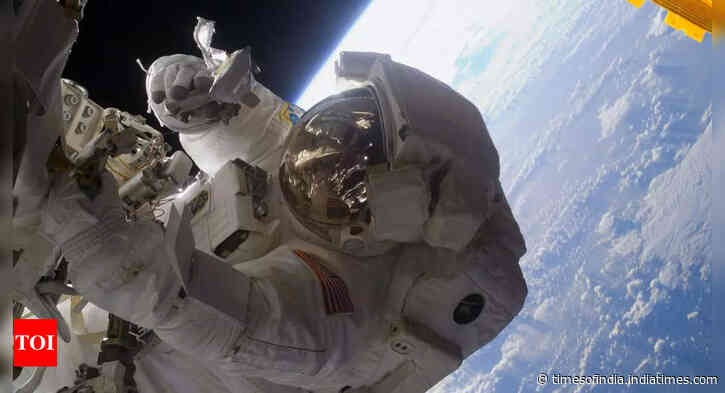 NASA cancels spacewalk due to massive leak