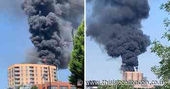 Footage shows huge flat fire in Elmsleigh Road Staines