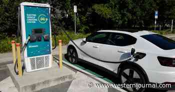 Reporter Tests EV Chargers in America's Heartland, Comes Away 'Less Than Impressed'