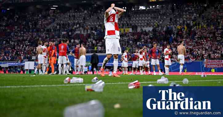 ‘We’re getting drenched’: how beer and cup throwing has littered Euro 2024
