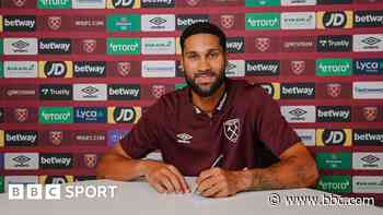 West Ham sign Foderingham on two-year deal