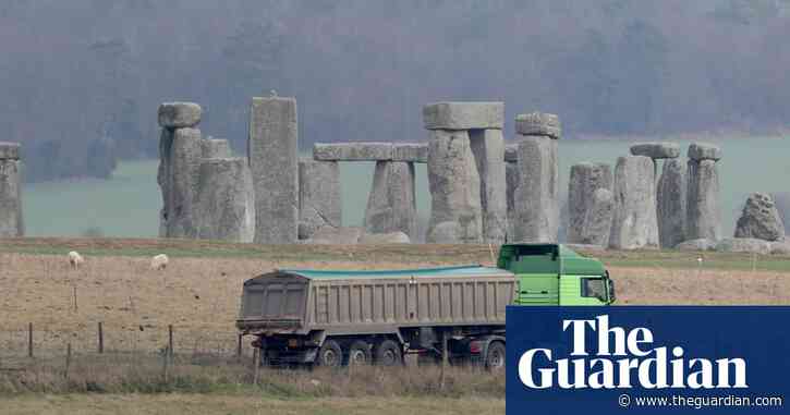 Stonehenge likely to be put on world heritage danger list over tunnel plan