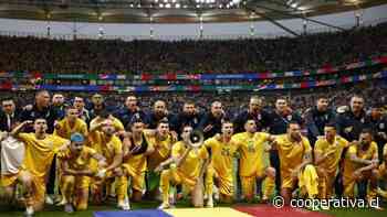 Rumania y Eslovaquia celebraron su clasificación a octavos en la Euro