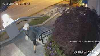 Police release video of suspect in Vancouver synagogue arson