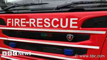 Lorry fire shuts part of M42