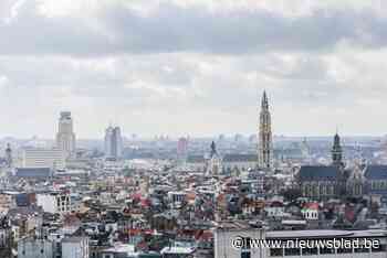 Antwerpen wil twintig voetbalvelden aan daken uitrusten met zonnepanelen
