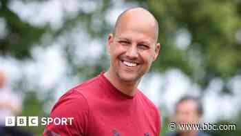 Dutchman De Pauw appointed Aston Villa boss