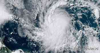 Tropische storm ontwikkelt zich tot zware orkaan en begeeft zich richting Bovenwindse Eilanden