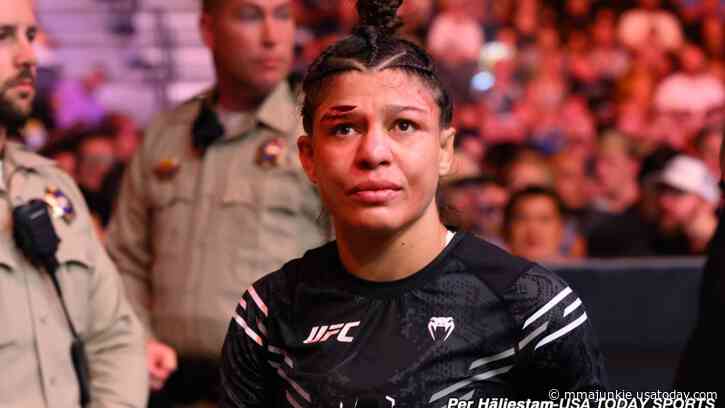 Macy Chiasson def. Mayra Bueno Silva at UFC 303: Best photos