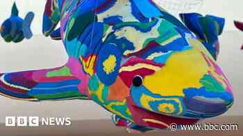 Flip-flop artworks highlight plastic pollution