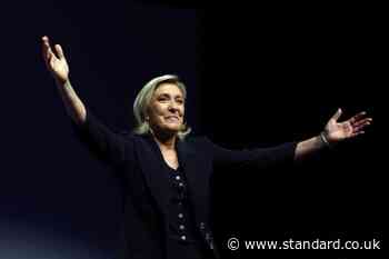 Marine Le Pen's far-right National Rally ahead after first round of French voting