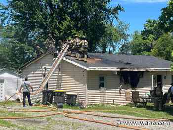 Fire damages house on Fort Wayne's southeast side