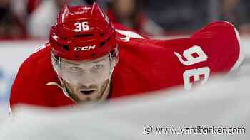 Detroit Red Wings re-sign forward Christian Fischer to one-year contract