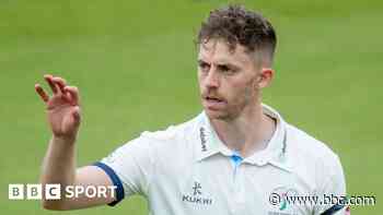 Coad leads Yorkshire to easy win over Derbyshire