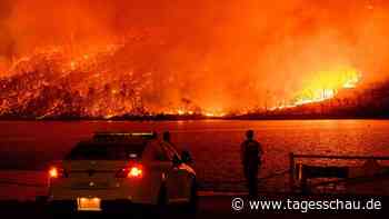 Tausende bei Waldbränden in Kalifornien evakuiert