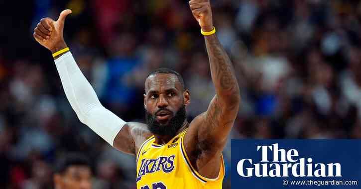 NBA free agency: LeBron James reportedly extends Lakers stay with $104m deal