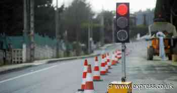 Red traffic light myth could cost UK drivers £100 and points on their licence