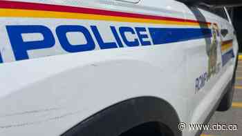 Girl, 7, drowns while swimming with other kids in Gods Lake: Manitoba RCMP