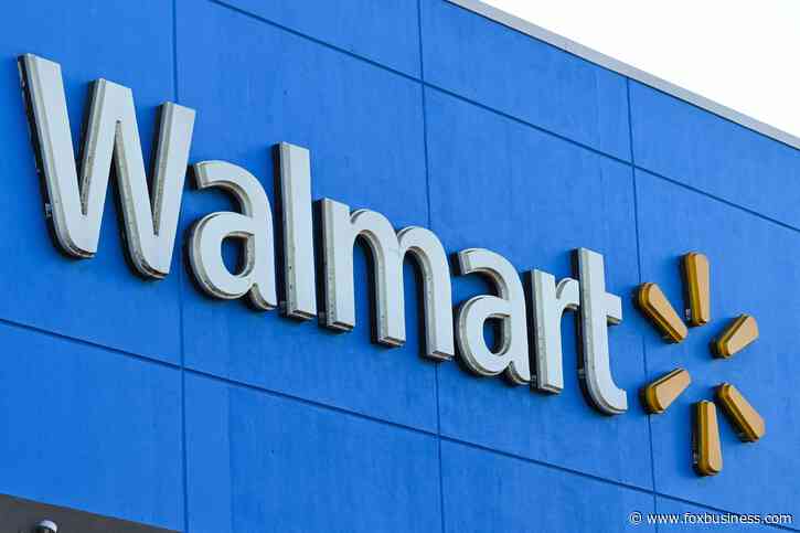 Walmart must face lawsuit over deceptive pricing, Illinois court rules