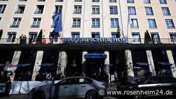 Unfall an Münchner Luxushotel: Portier verliert Kontrolle über Fahrzeug und kracht gegen Wand