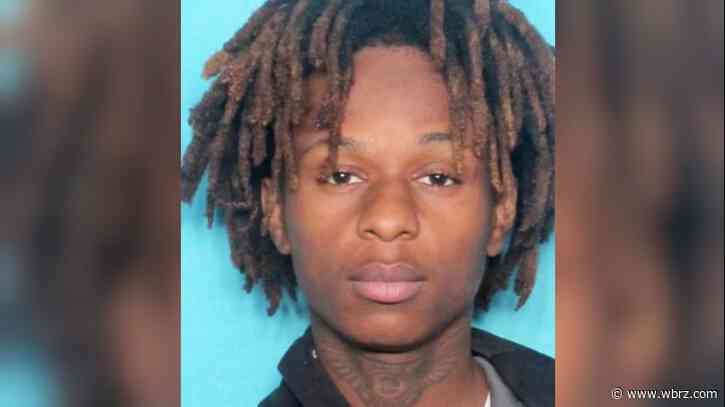 Baton Rouge Police searching for man wanted on domestic abuse, child endangerment charges