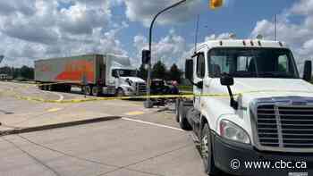 1 person in critical condition after collision on Lagimodiere: Winnipeg police