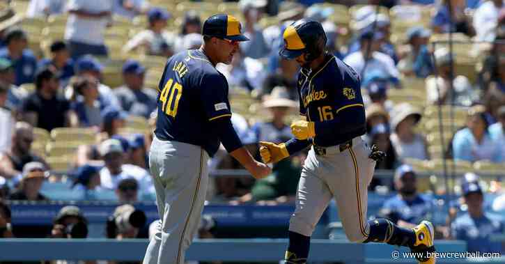Offensive bombardment carries Brewers in 9-2 win
