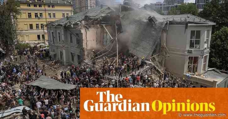 Rage as Putin bombs a children’s hospital in Kyiv, but know there is a way to try him for his crimes | Gordon Brown