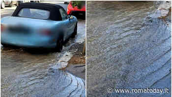 San Paolo, guasto alla conduttura e un fiume d'acqua invade la strada