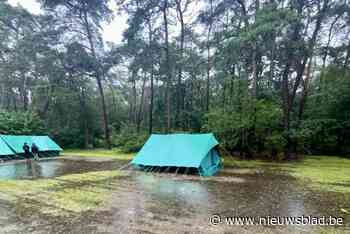 Chiro Lubbeek met tenten in het water, kinderen vinden opvang in sporthal Malle