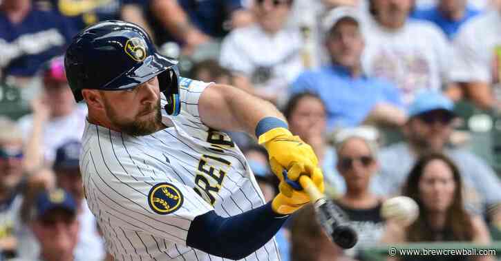 Brewers fail to hold early lead, fall 6-5 in heartbreaker