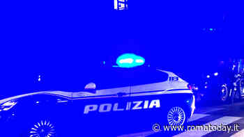 In fuga sullo scooter rubato rischiano di investire clienti del pub, in tasca della droga