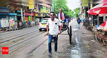 Kolkata MP’s guard ferries 10 elderly rickshaw-pullers on Ultorath