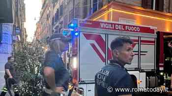 Paura in via del Corso, principio di incendio in un albergo