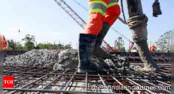 Less footpath space for stacking building materials in New Town