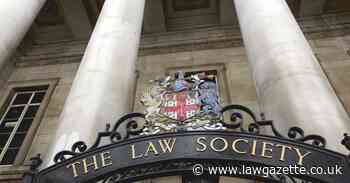 Activist conveyancers lose vote of no confidence in Law Society