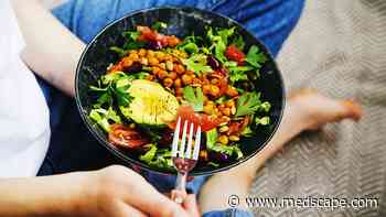 Two Diets Linked to Improved Cognition, Slowed Brain Aging