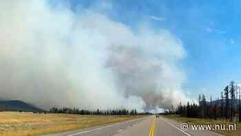 Honderden bosbranden in Canada, stad Jasper voor de helft verwoest